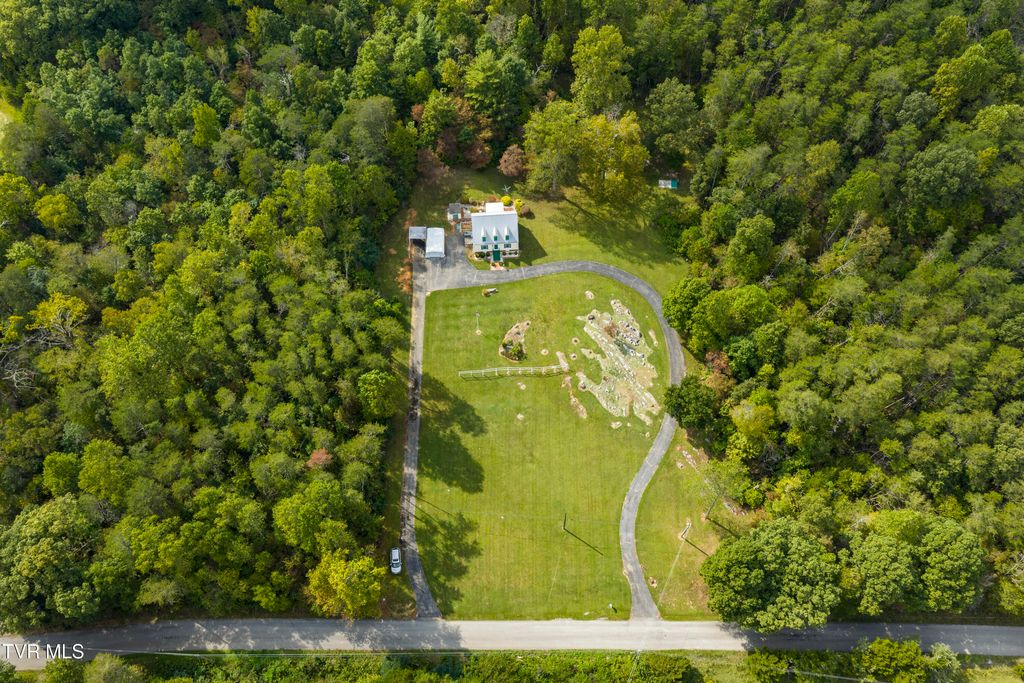 Photo of 170 Kelley Gap Road, Greeneville, TN 37743 (MLS # 9986309)