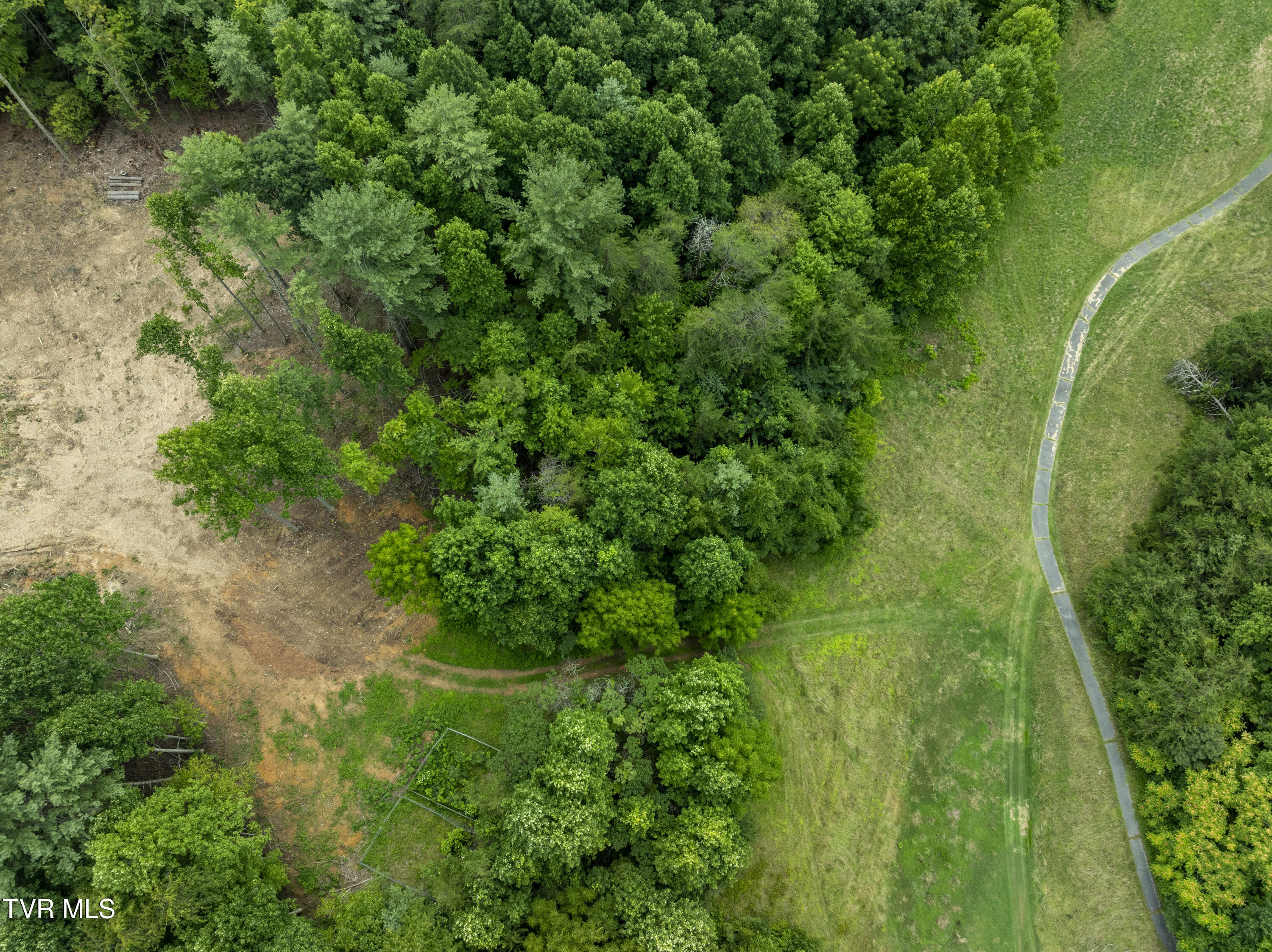 6495 Lazy Bear Lane, Unicoi, Tennessee image 17