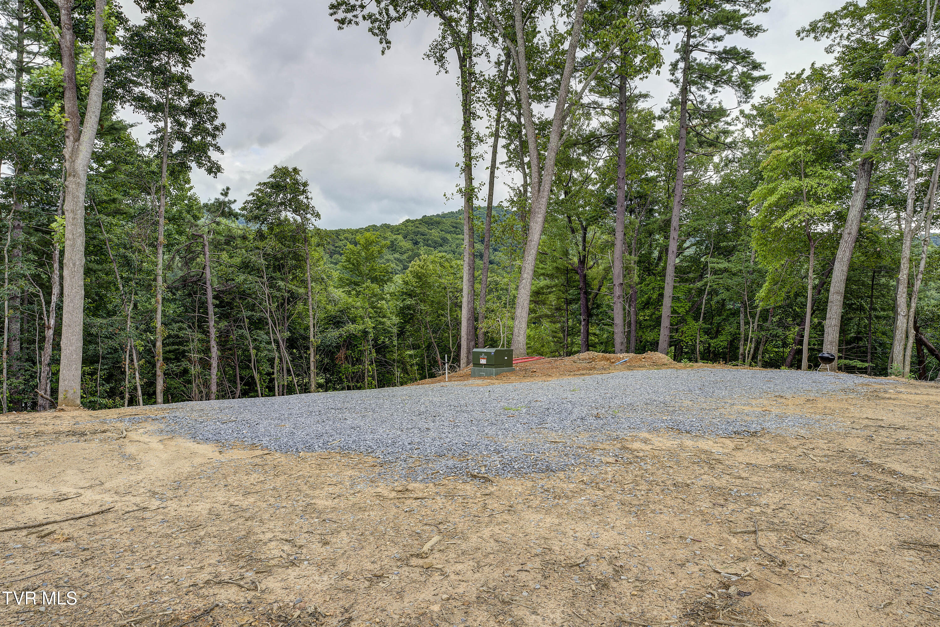 6495 Lazy Bear Lane, Unicoi, Tennessee image 40