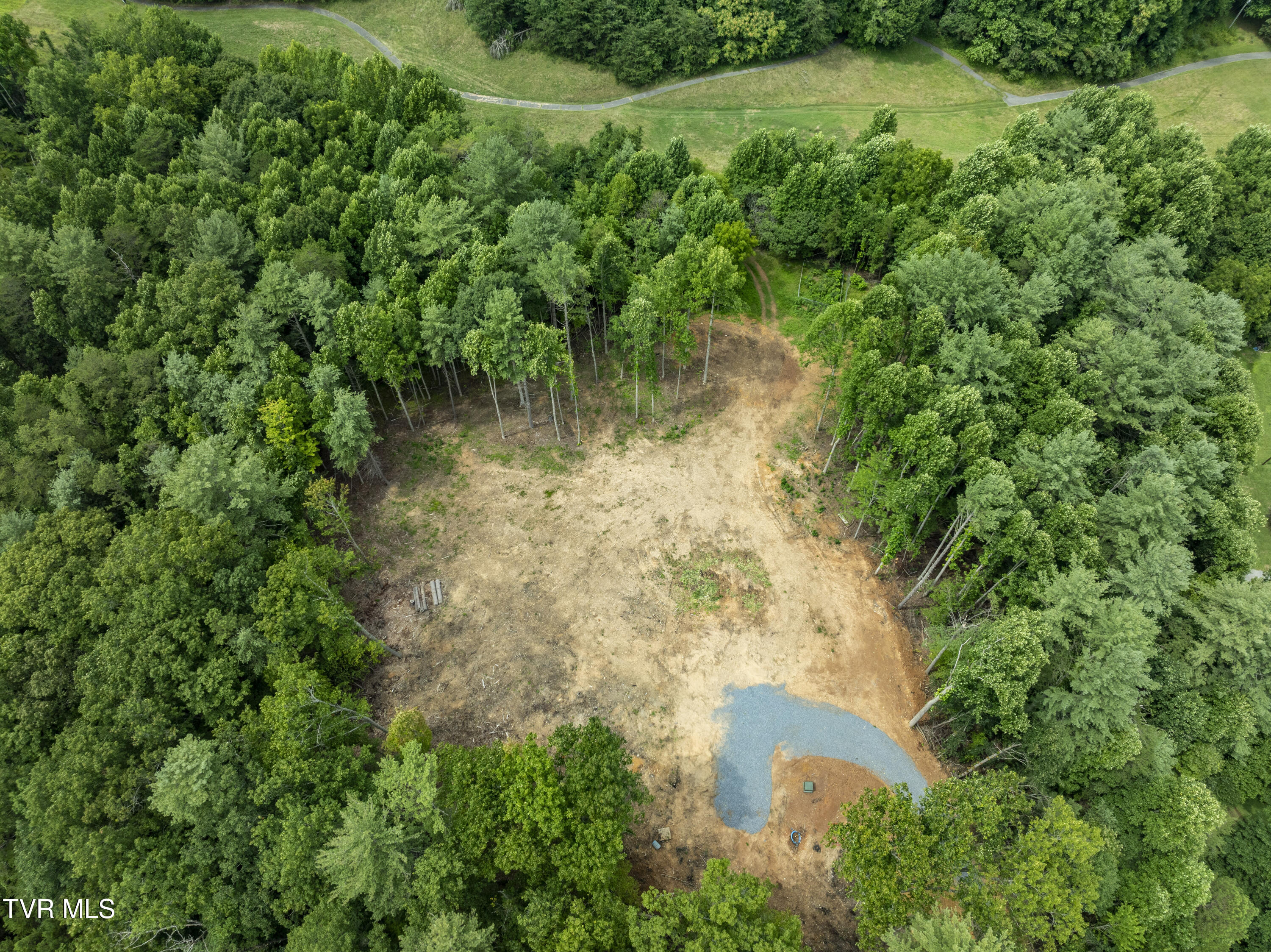 6495 Lazy Bear Lane, Unicoi, Tennessee image 14