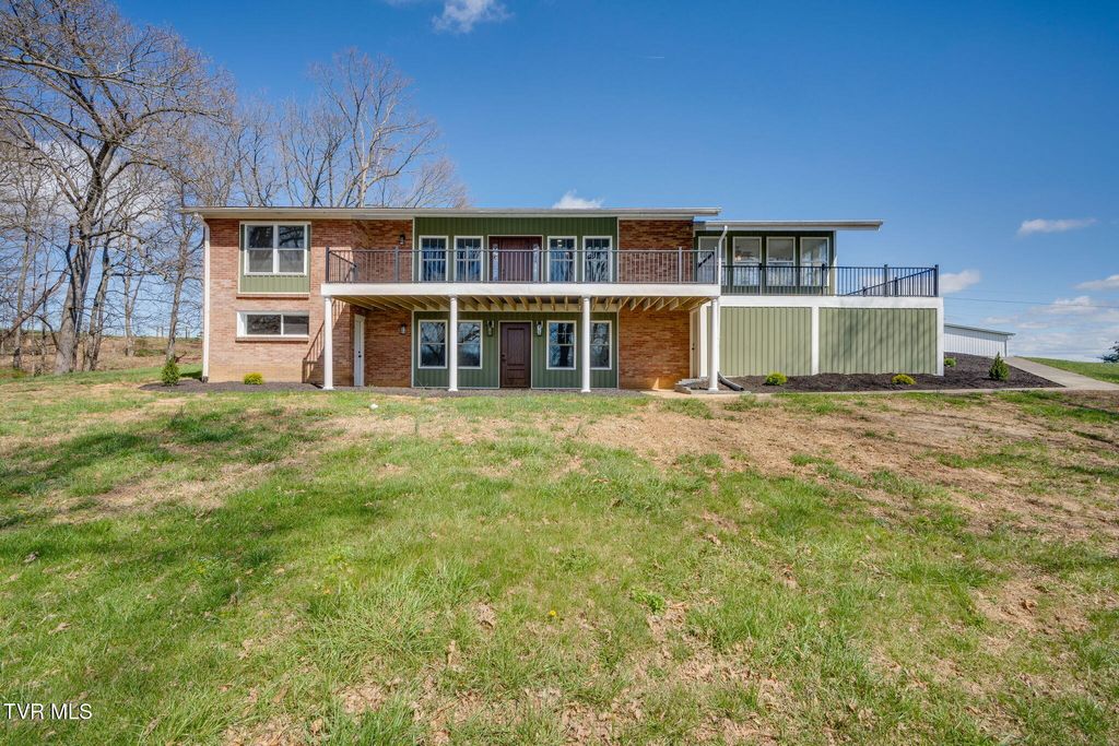 Photo of 1405 Dover Road, Morristown, TN 37813 (MLS # 9992785)