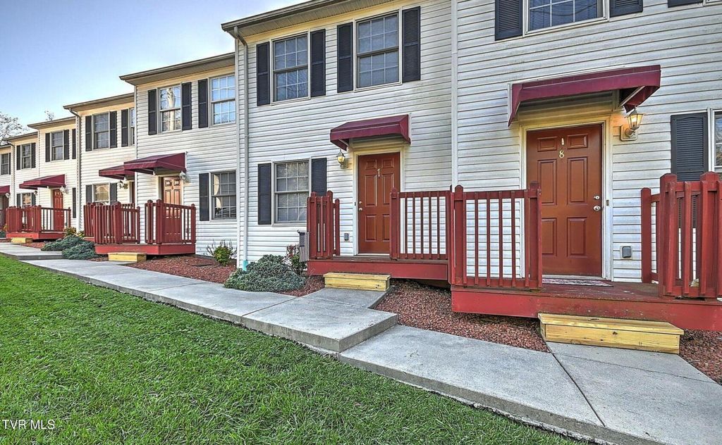 Photo of 801 Magnolia Extension #5, Johnson City, TN 37604 (MLS # 9993551)