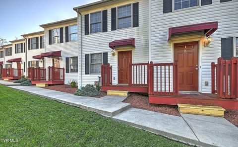 Photo of 801 Magnolia Extension #5, Johnson City, TN 37604 (MLS # 9993551)