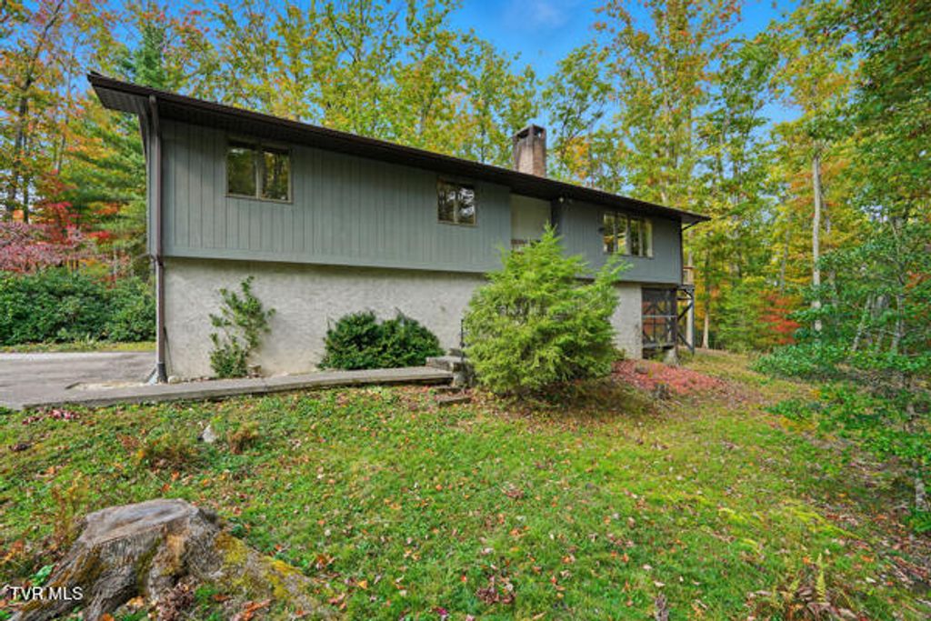 Photo of 158 Straughan Avenue, Wise, VA 24293 (MLS # 9987473)