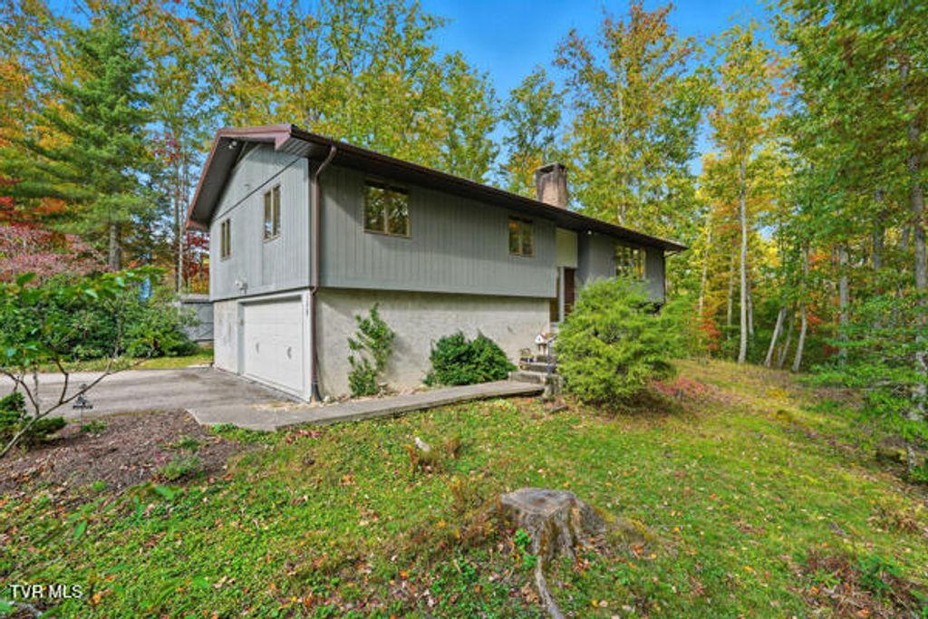 Photo of 158 Straughan Avenue, Wise, VA 24293 (MLS # 9987473)