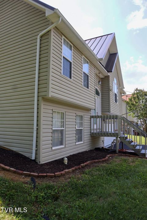 Tiny photo for 1718 Concord Street, Johnson City, TN 37604 (MLS # 9985072)