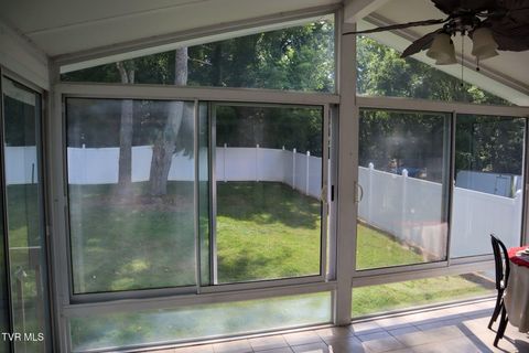 Tiny photo for 1718 Concord Street, Johnson City, TN 37604 (MLS # 9985072)