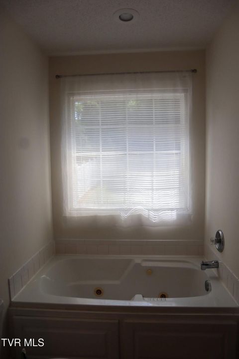 Tiny photo for 1718 Concord Street, Johnson City, TN 37604 (MLS # 9985072)