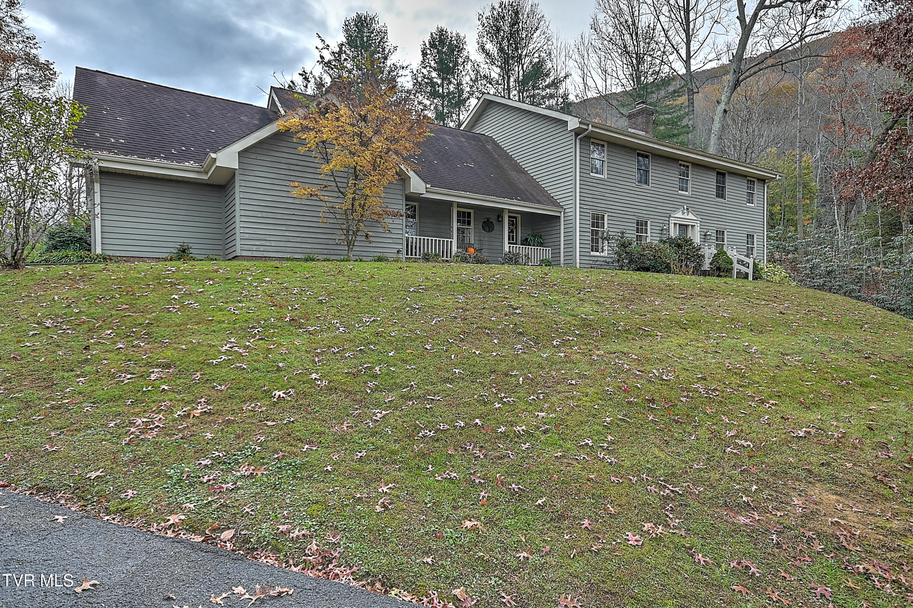 714 Laurel Lane, Norton, Virginia image 4