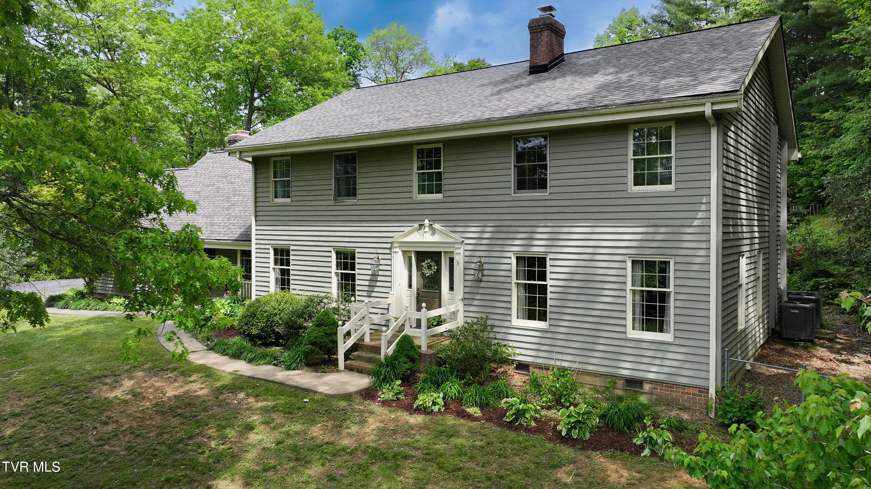 714 Laurel Lane, Norton, Virginia image 2