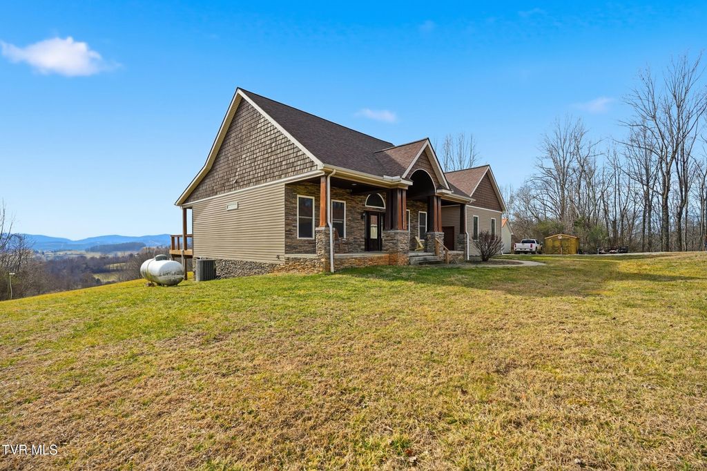 Photo of 290 Spyglass Drive, Jonesville, VA 24263 (MLS # 9991377)