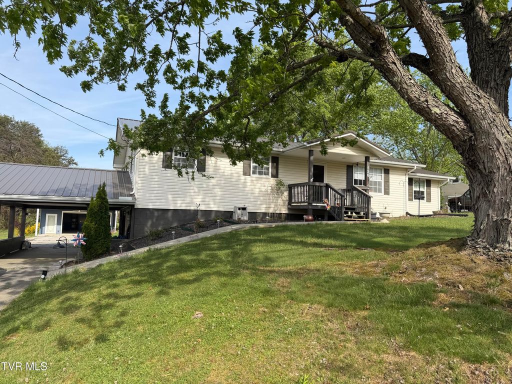 Photo of 520 Cedar Creek Road, Greeneville, TN 37743 (MLS # 9993533)