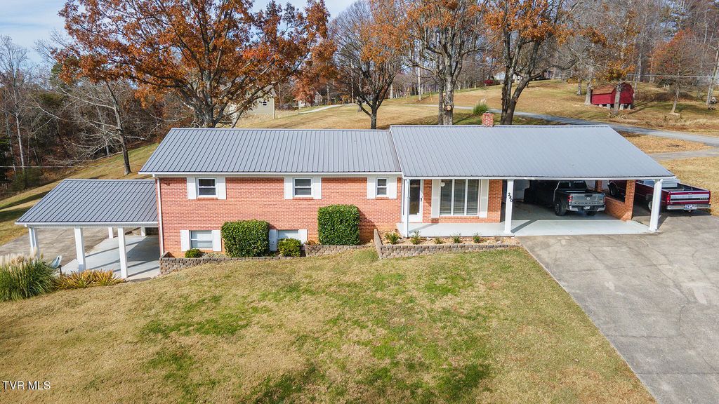 Photo of 280 Falcon Circle, Afton, TN 37616 (MLS # 9988610)