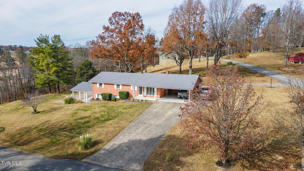 Photo of 280 Falcon Circle, Afton, TN 37616 (MLS # 9988610)