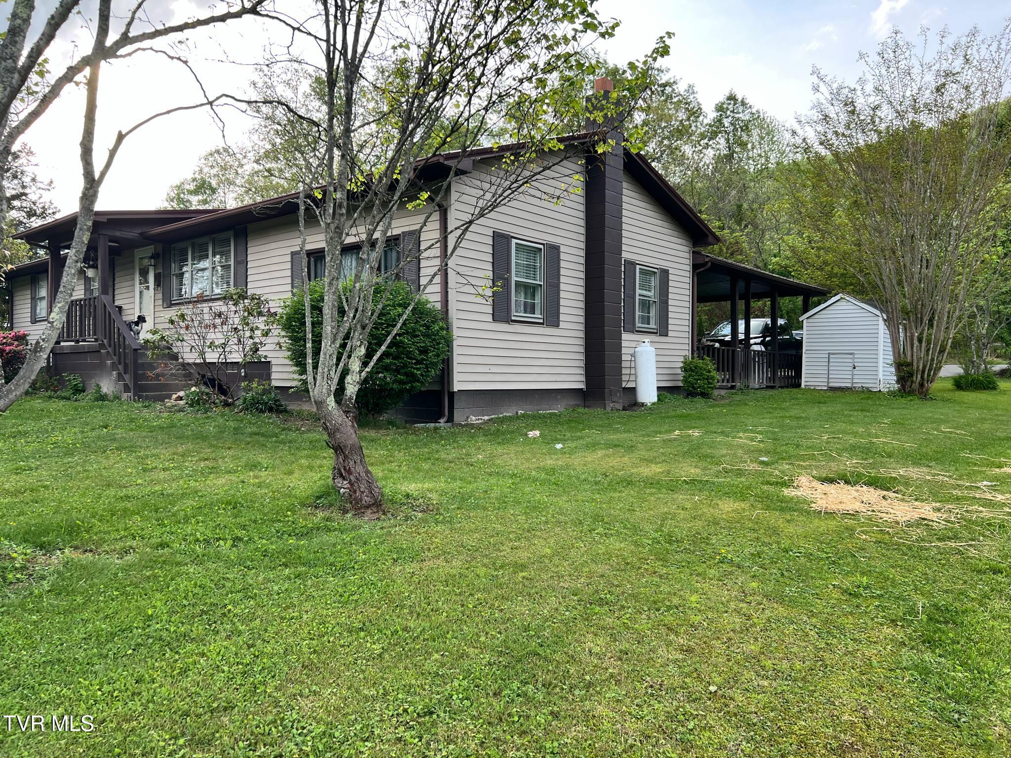 1220 2nd Avenue, Big Stone Gap, Virginia image 3