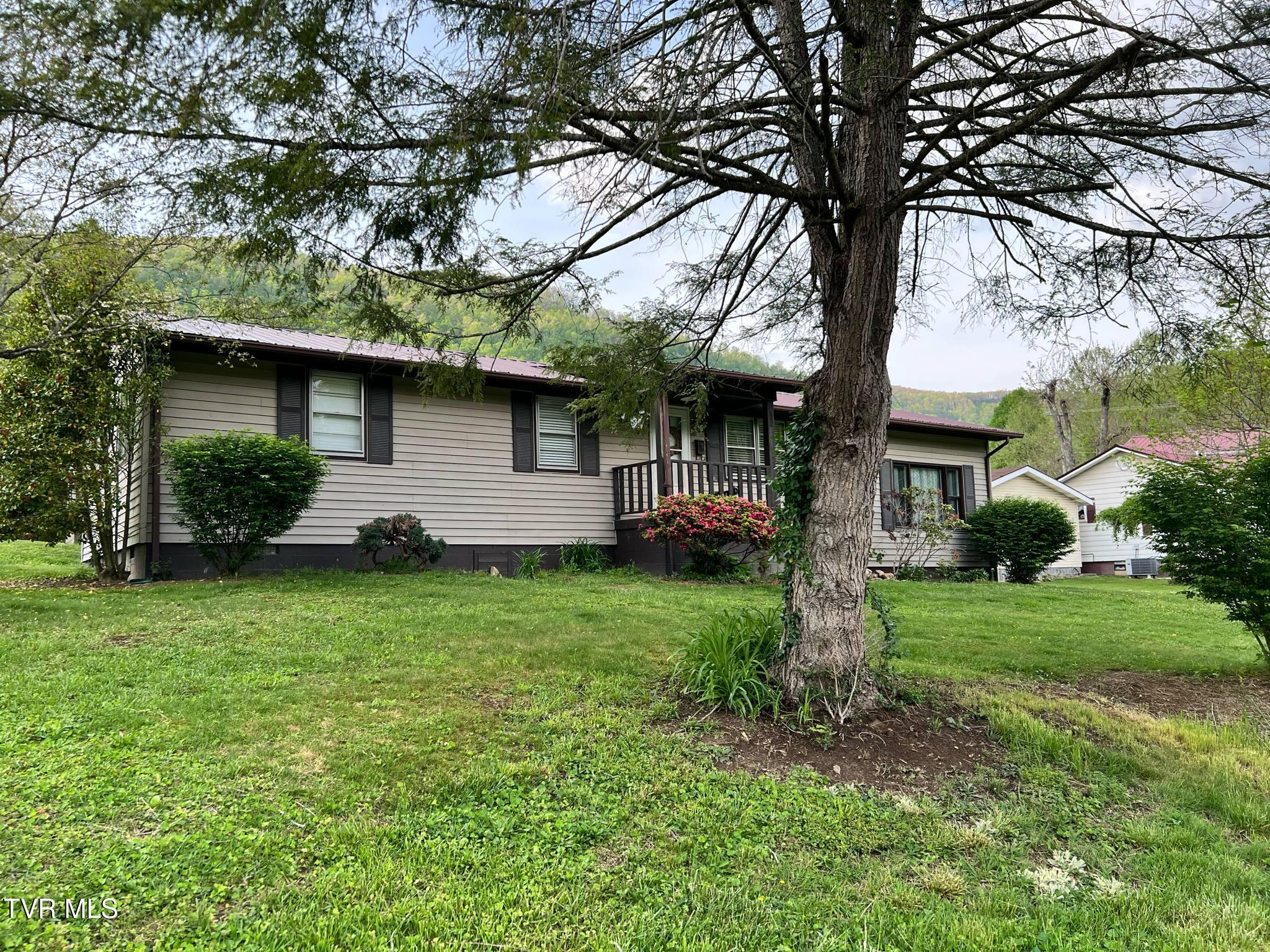1220 2nd Avenue, Big Stone Gap, Virginia image 4