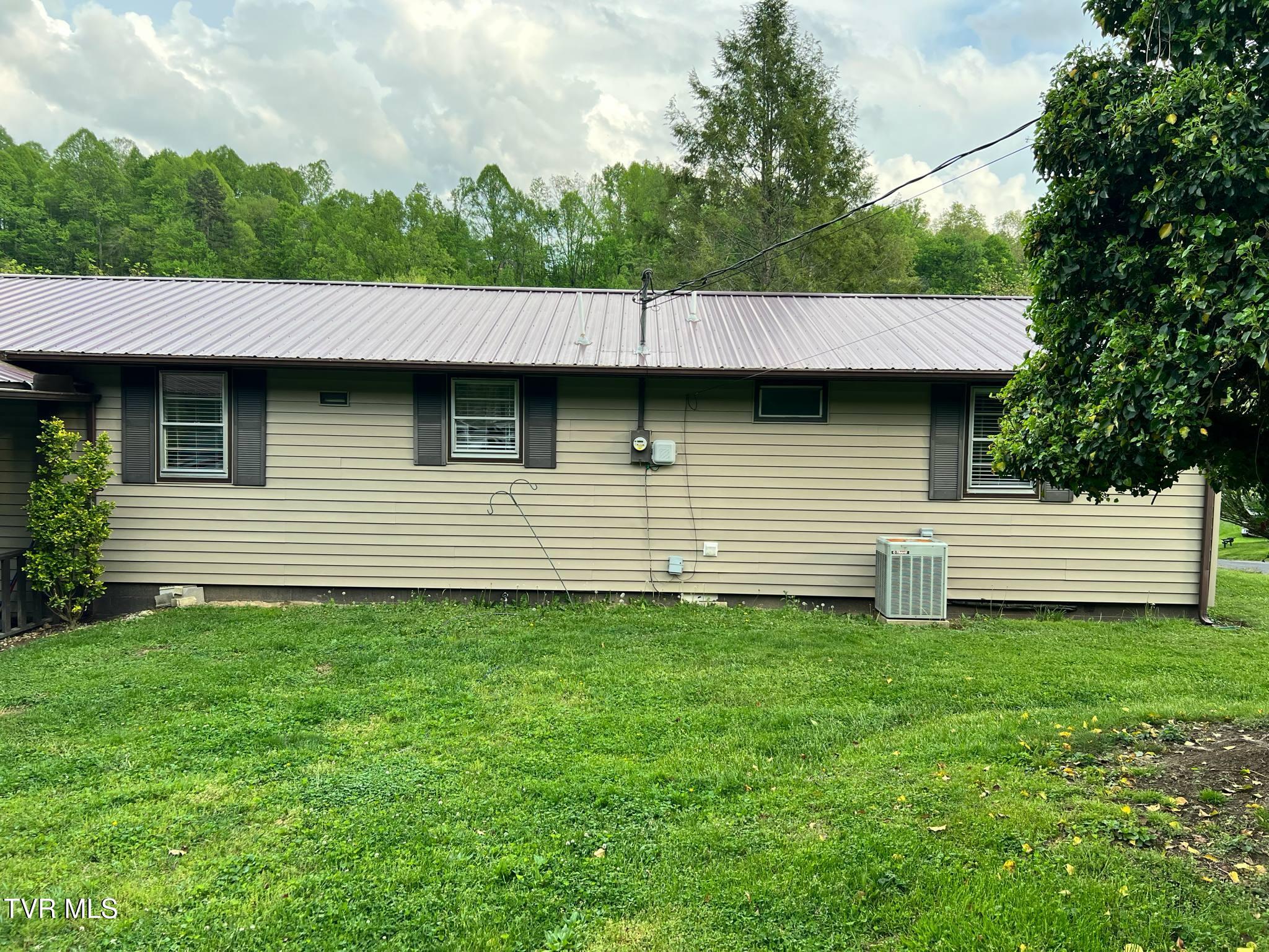 1220 2nd Avenue, Big Stone Gap, Virginia image 9