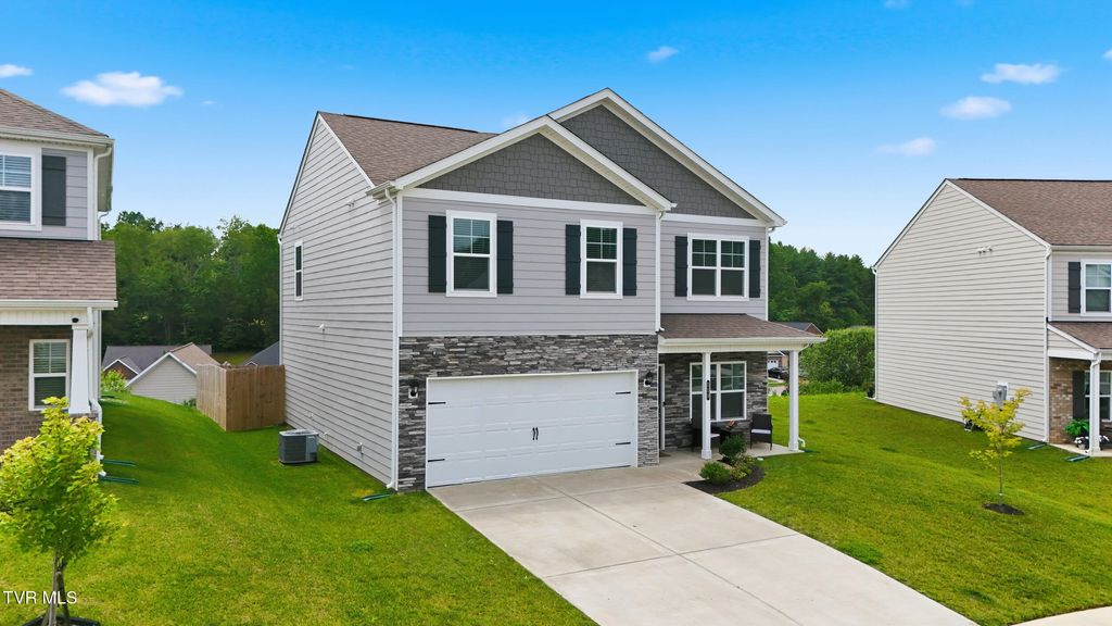 Photo of 558 Sedgewick Way, Johnson City, TN 37601 (MLS # 9997605)