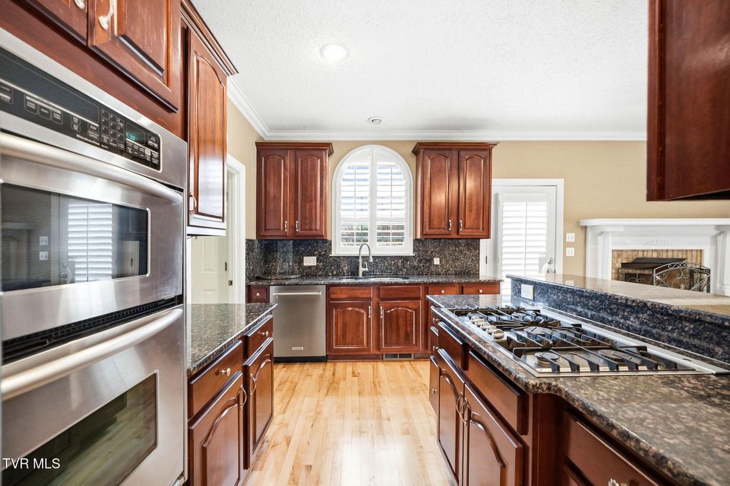 Photo of 2070 King College Road, Bristol, TN 37620 (MLS # 9990253)