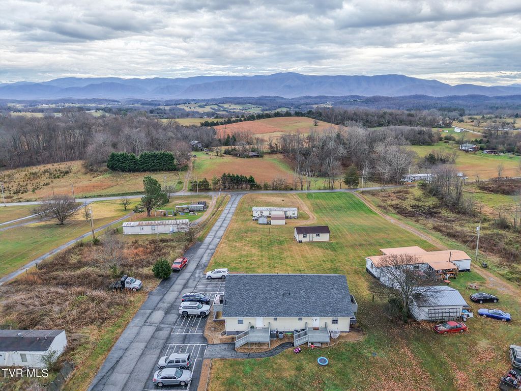 Photo of 740 Sunnyside Road, Greeneville, TN 37743 (MLS # 9988790)