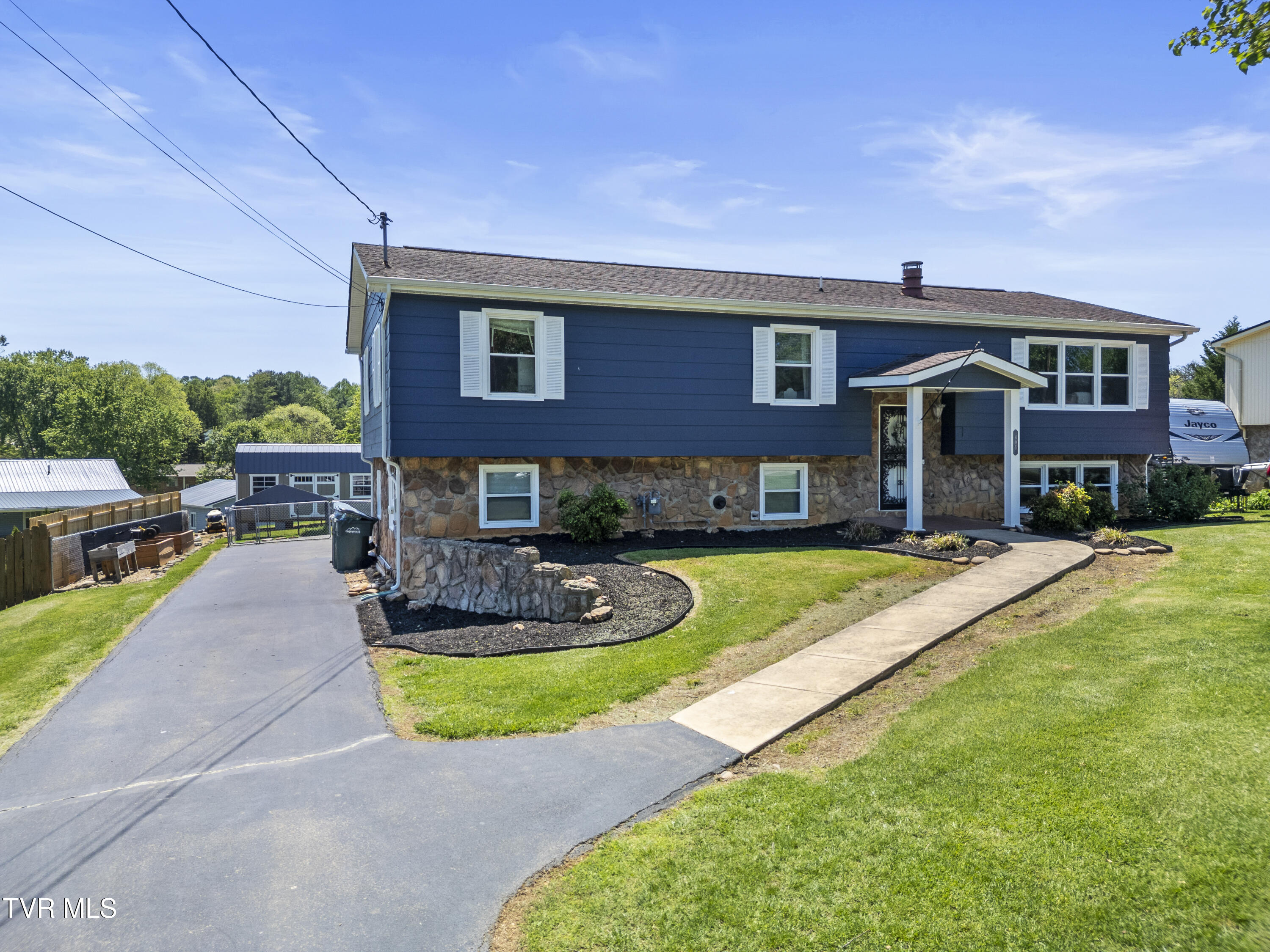 405 Oriole Drive, Greeneville, Tennessee image 1