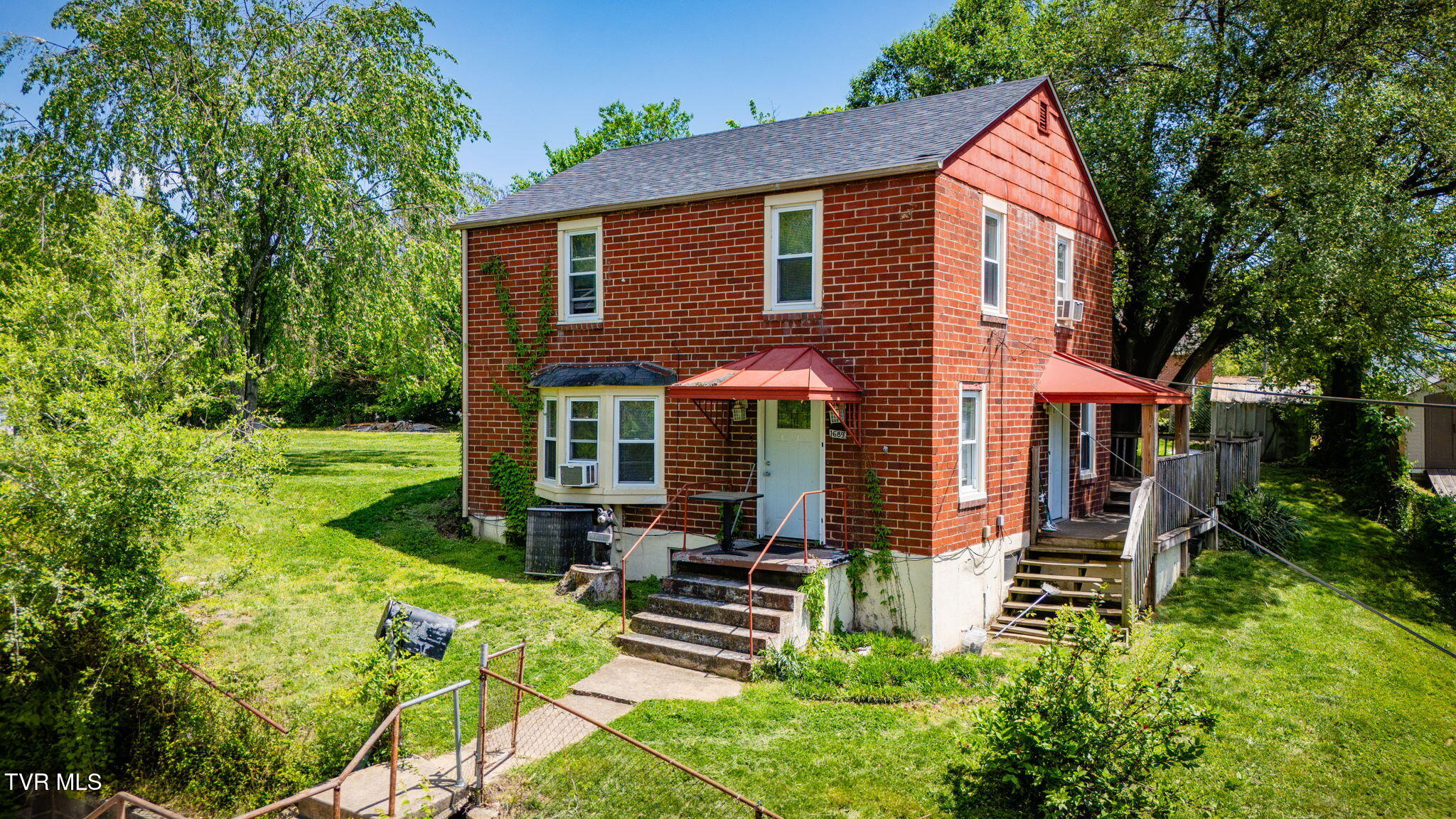 1689 Jefferson Avenue, Kingsport, Tennessee image 1