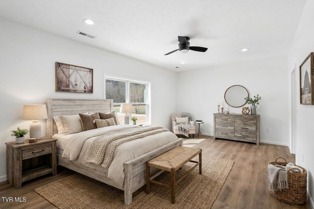 Photo of 680 Kaylees Loop, Del Rio, TN 37727 (MLS # 9992495)