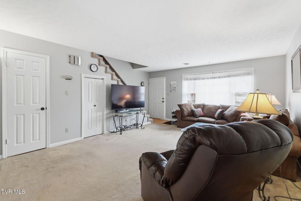 Photo of 3539 Netherland Inn Road #9, Kingsport, TN 37660 (MLS # 9996971)