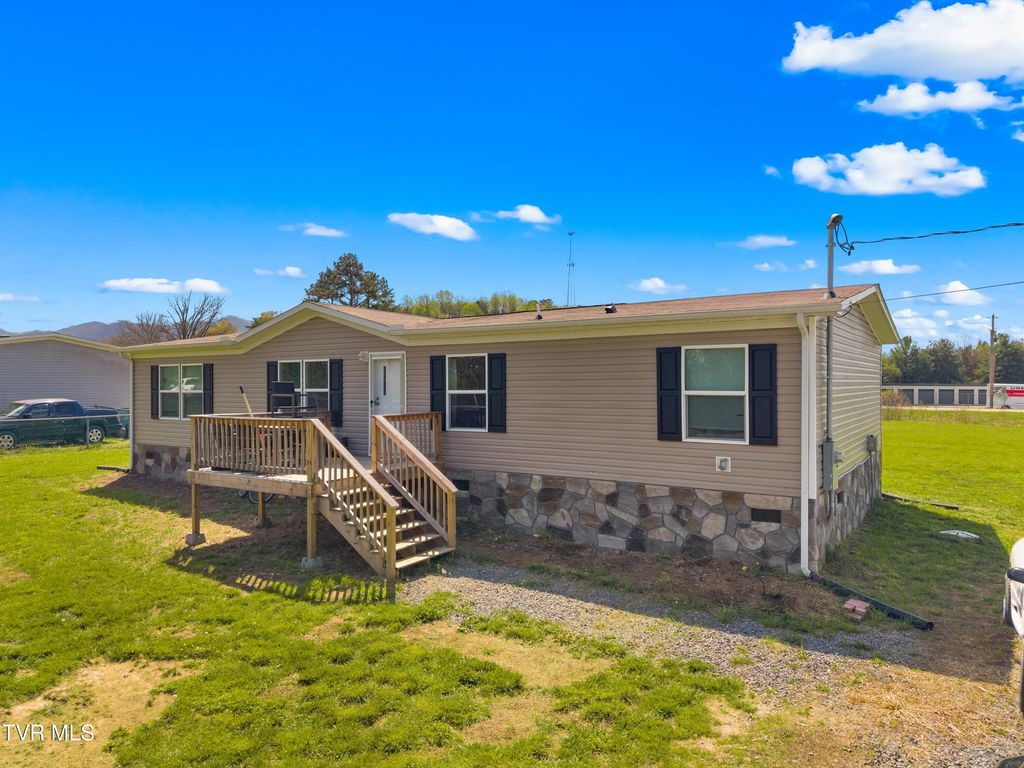 Photo of 1469 Old Newport Highway, Dandridge, TN 37725 (MLS # 9993290)