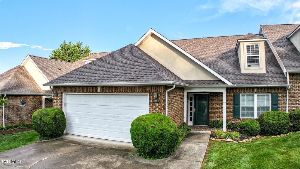 Photo of 1842 Cottage Drive #17, Greeneville, TN 37745 (MLS # 9995708)