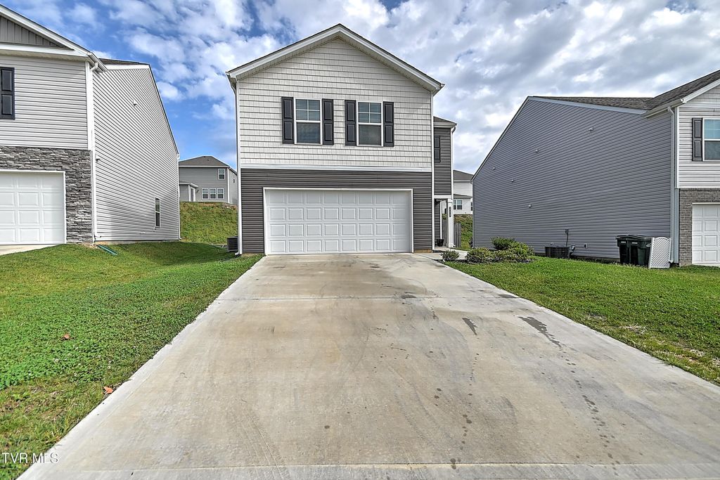 Photo of 1228 Cherry Grove, Greeneville, TN 37745 (MLS # 9986221)