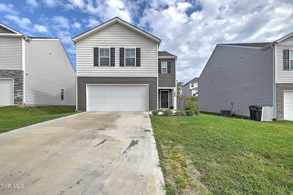 Photo of 1228 Cherry Grove, Greeneville, TN 37745 (MLS # 9986221)
