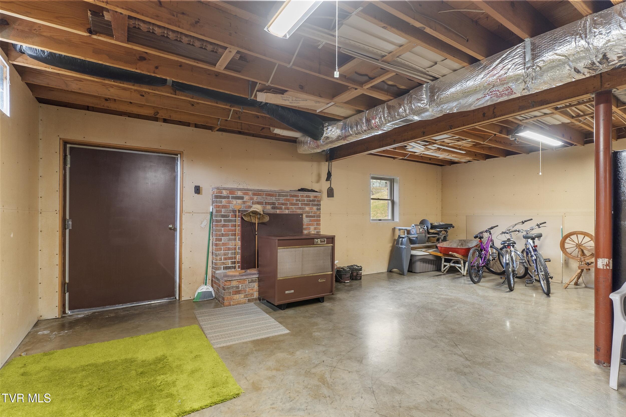 193 Old Barn Road, Clintwood, Virginia image 33