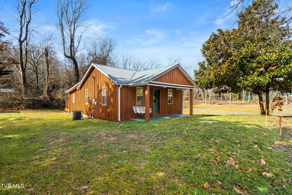 Photo of 338 Whistlestop Road, Damascus, VA 24236 (MLS # 9991459)