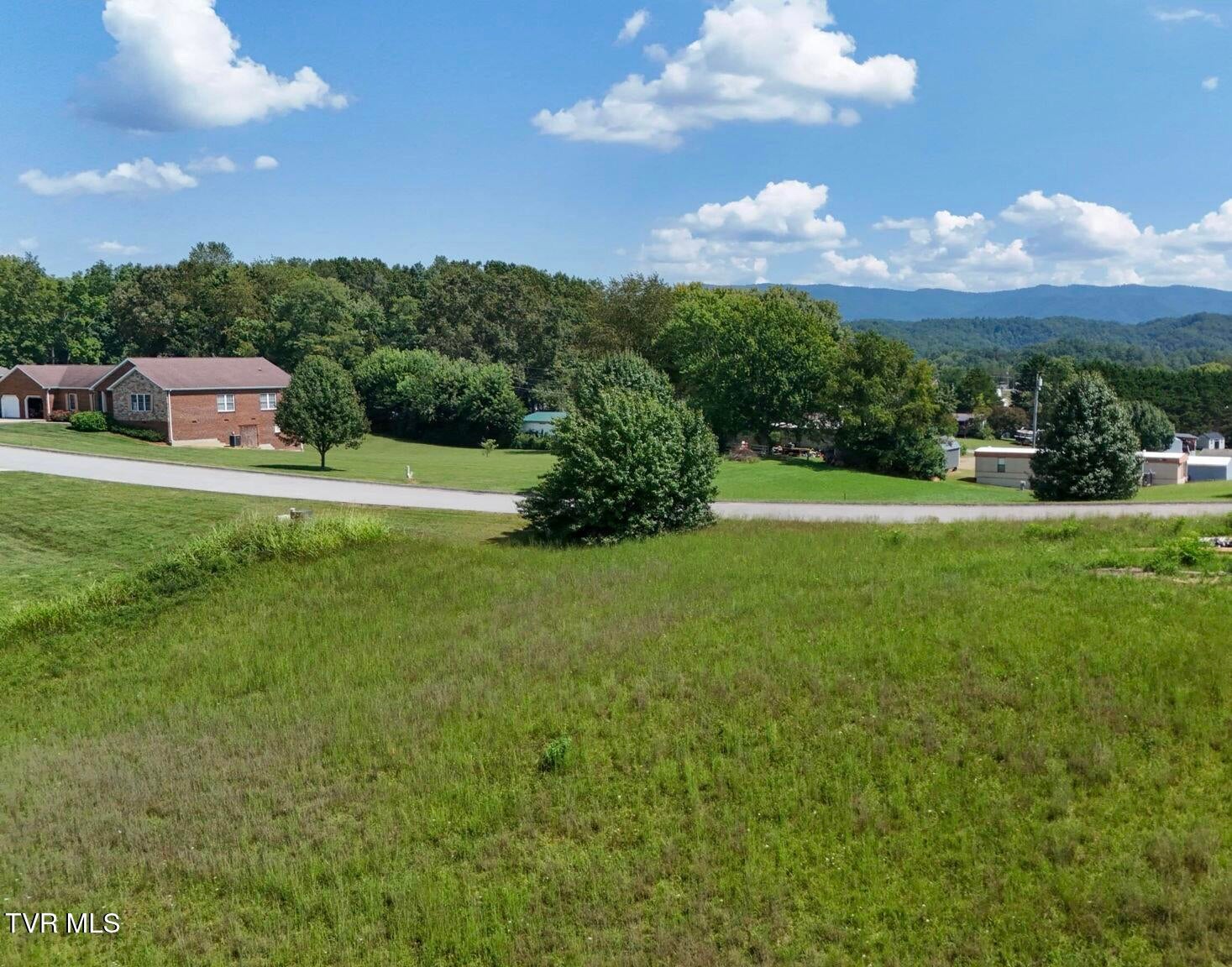 221 Lakeview Estates Drive