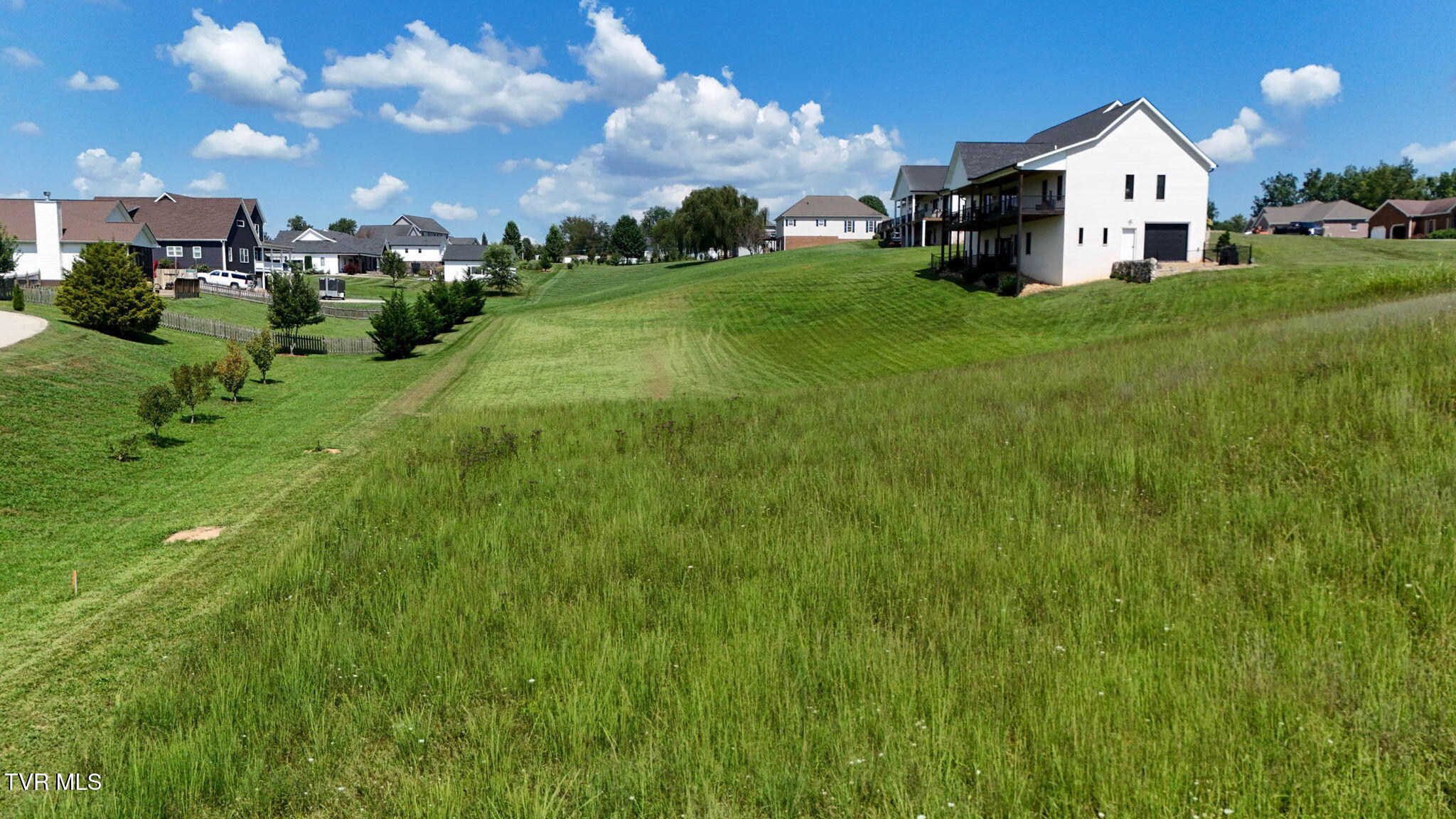 221 Lakeview Estates Drive