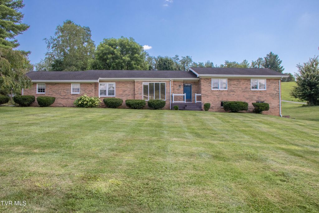 Photo of 19400 Lee Highway, Abingdon, VA 24210 (MLS # 9983639)