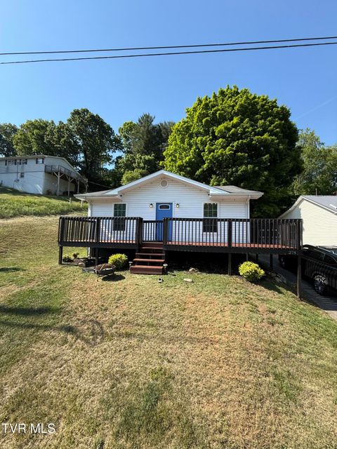 Photo of 274 Highland Street, Gate City, VA 24251 (MLS # 9995561)