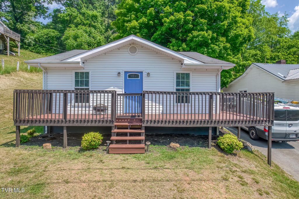 Photo of 274 Highland Street, Gate City, VA 24251 (MLS # 9995561)
