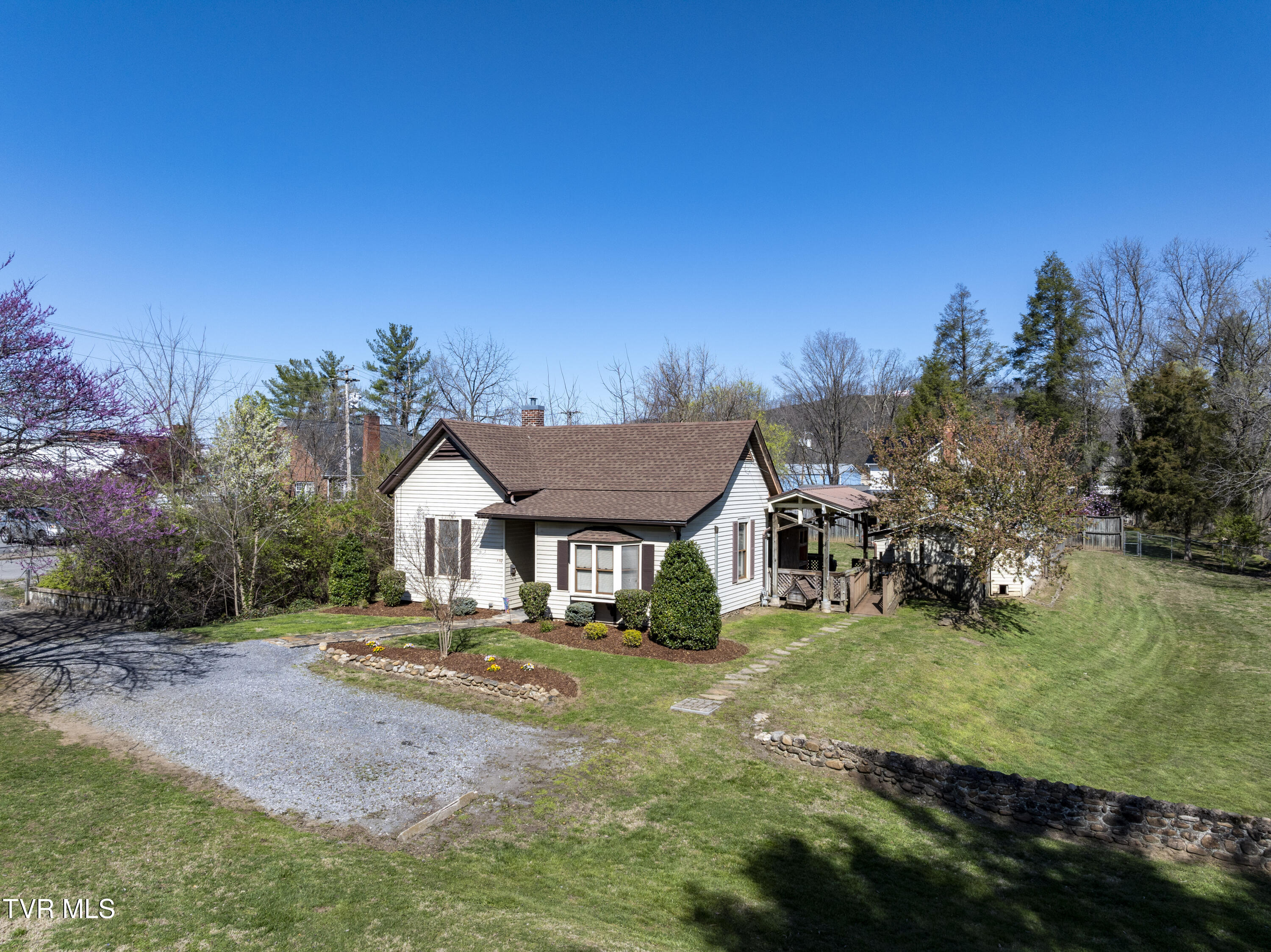 220 Riverside Drive, Elizabethton, Tennessee image 9