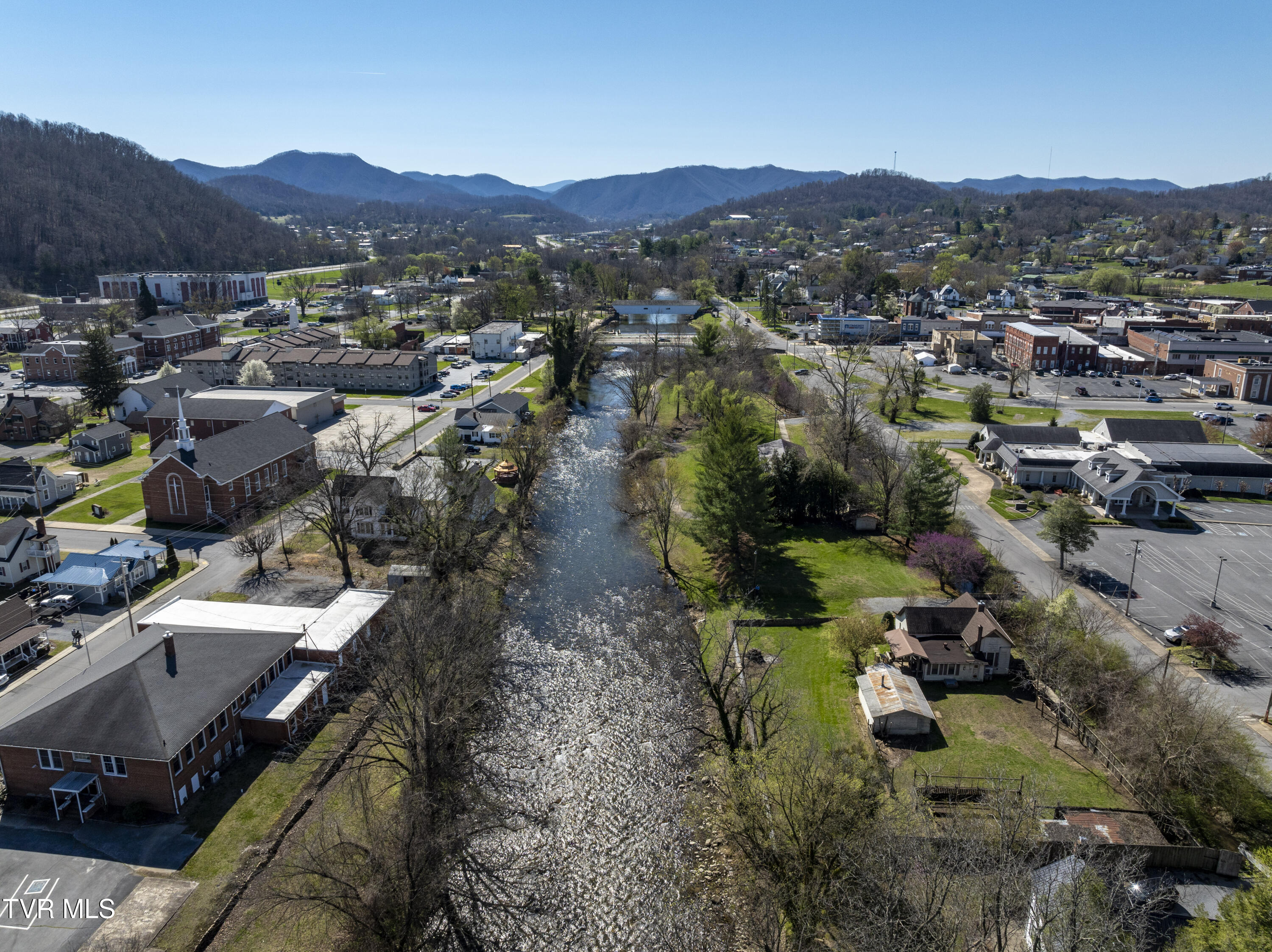 220 Riverside Drive, Elizabethton, Tennessee image 40