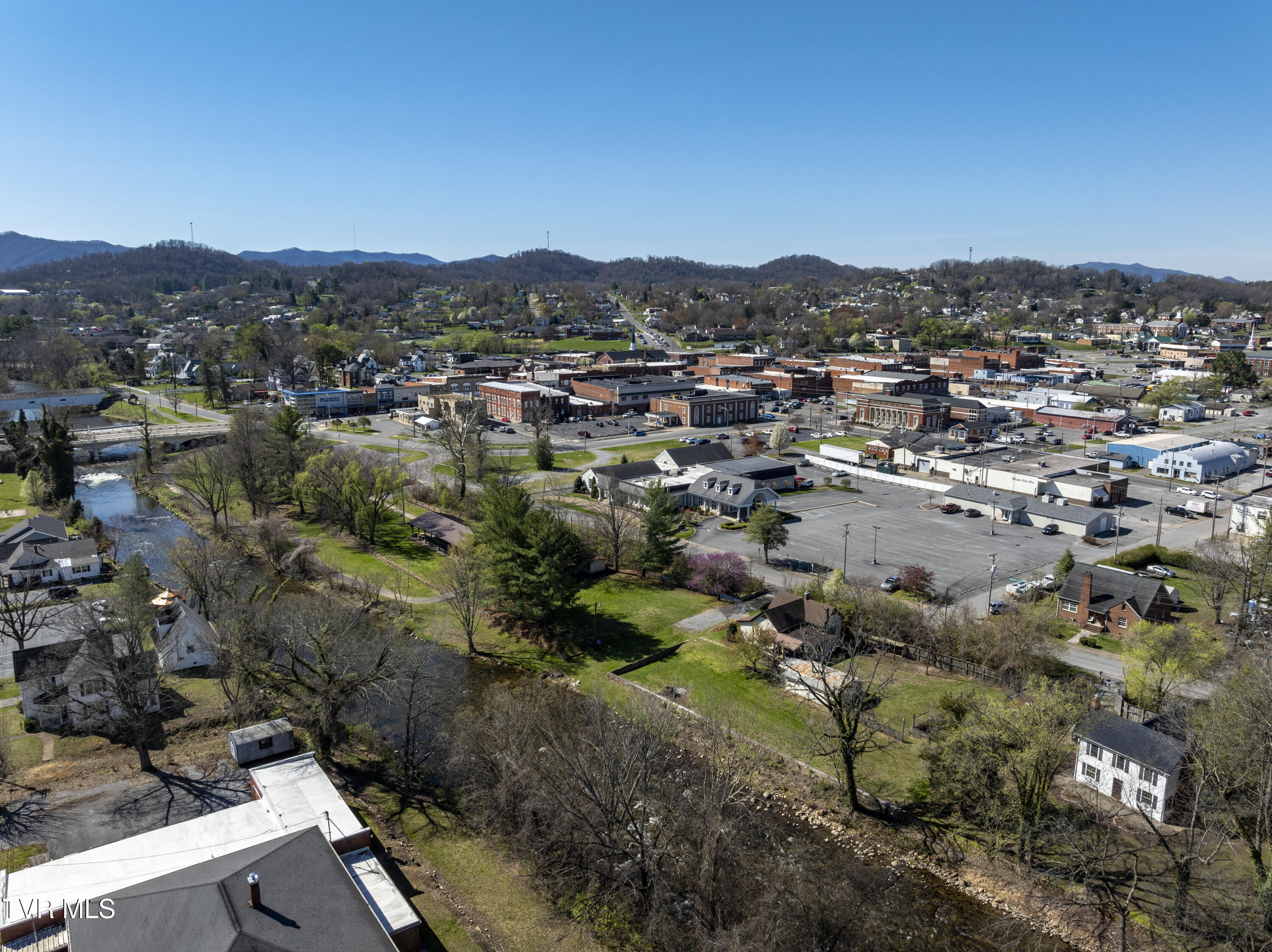 220 Riverside Drive, Elizabethton, Tennessee image 39