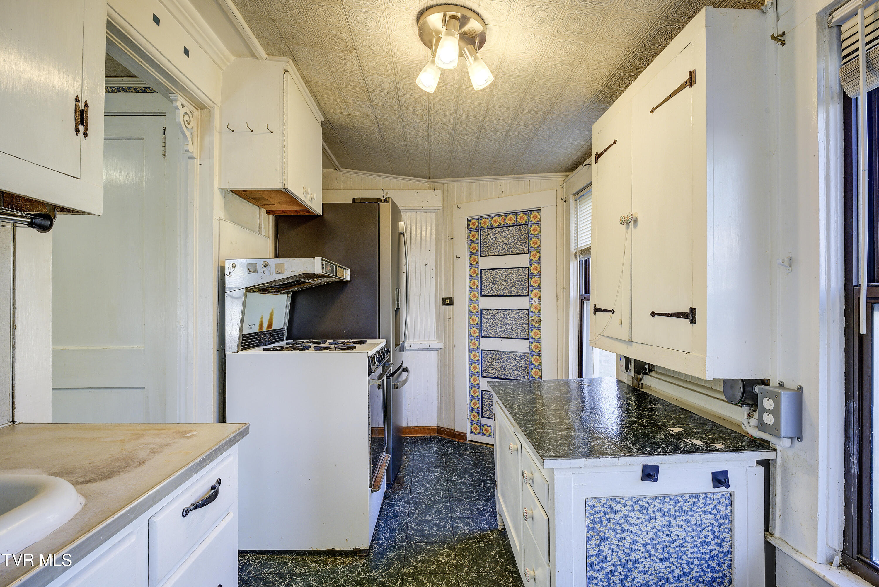 220 Riverside Drive, Elizabethton, Tennessee image 24
