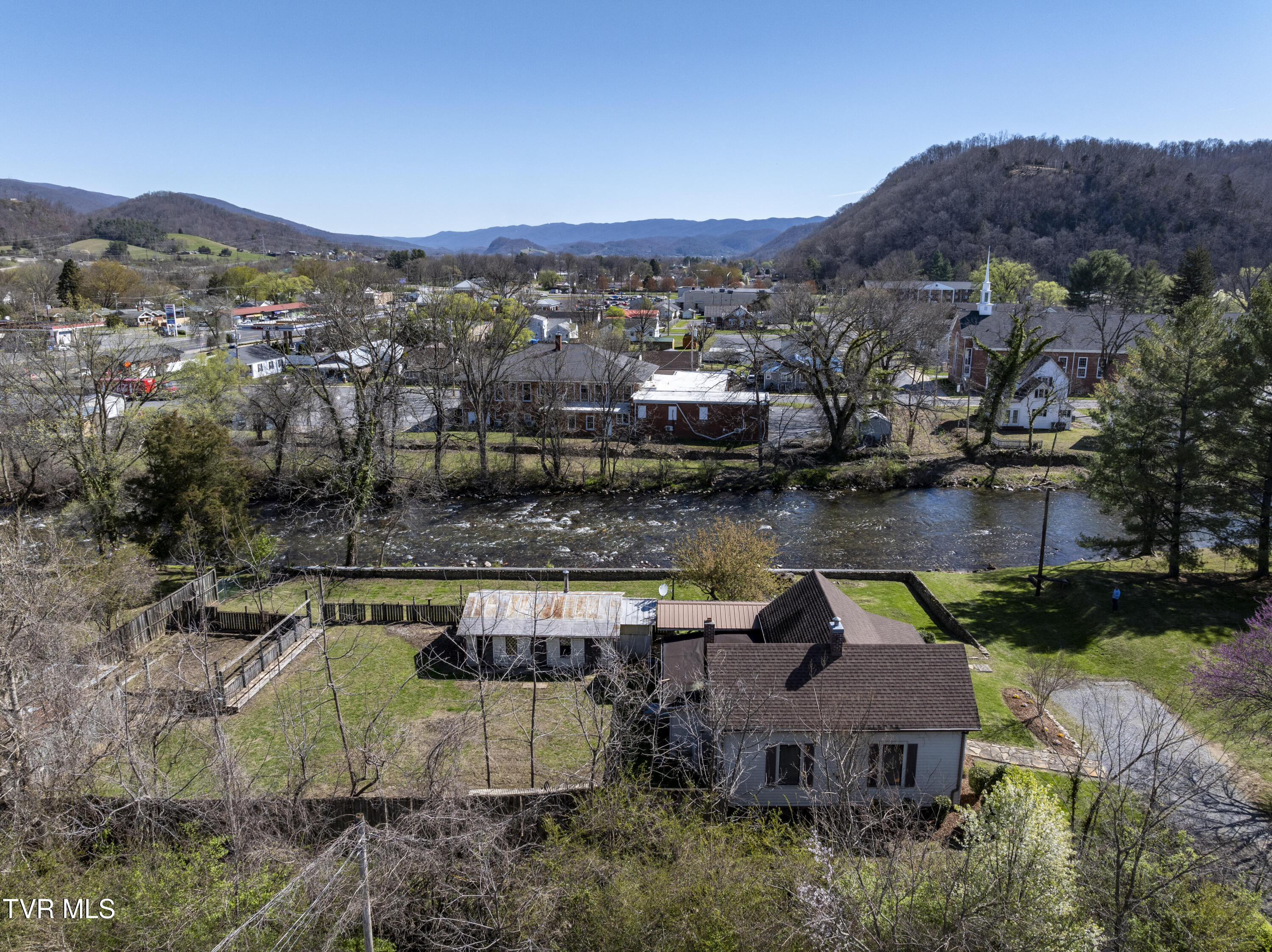 220 Riverside Drive, Elizabethton, Tennessee image 33