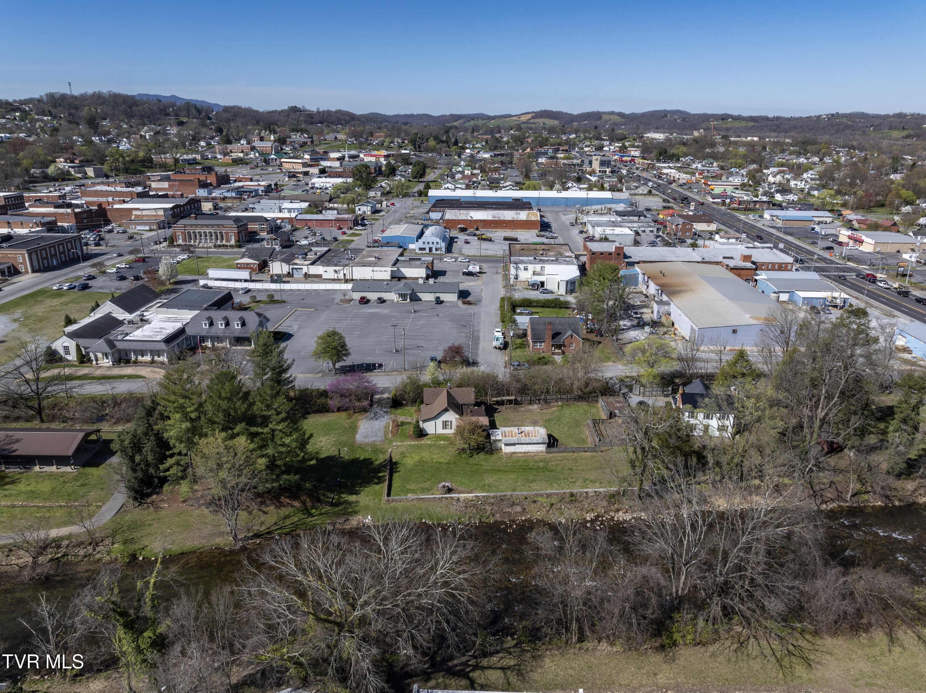 220 Riverside Drive, Elizabethton, Tennessee image 38