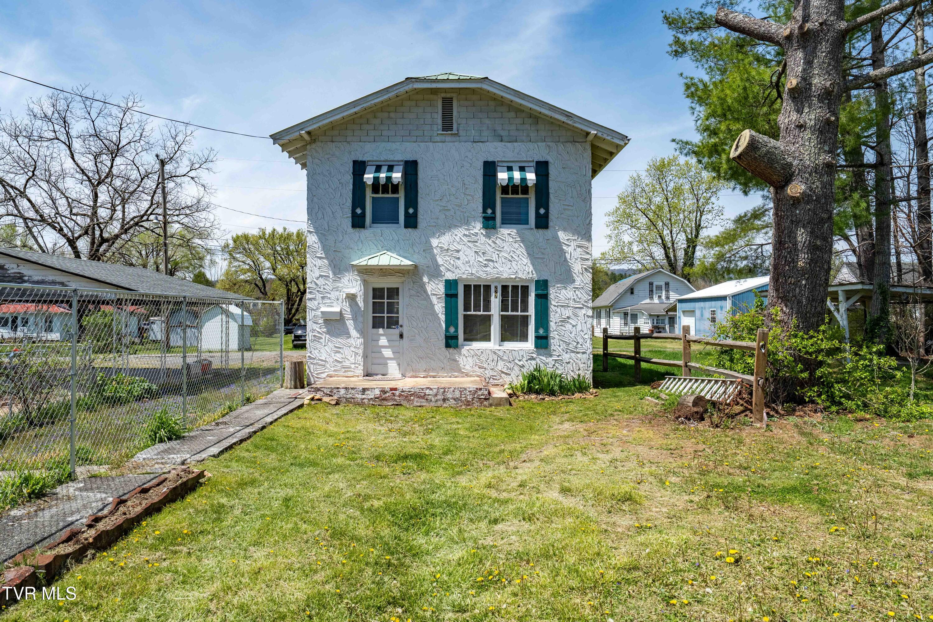 227 Murphey Street, Mountain City, Tennessee image 1
