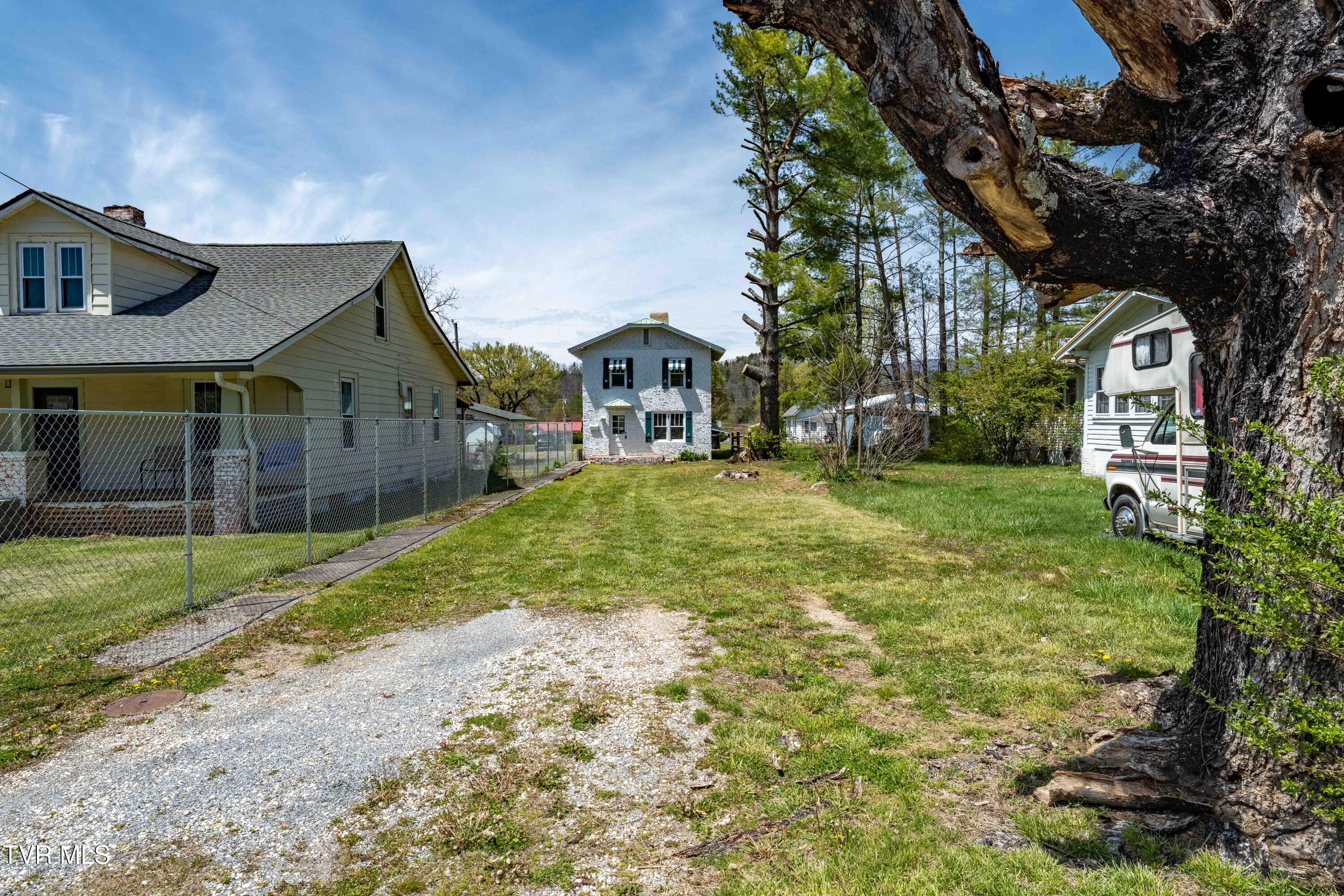 227 Murphey Street, Mountain City, Tennessee image 2