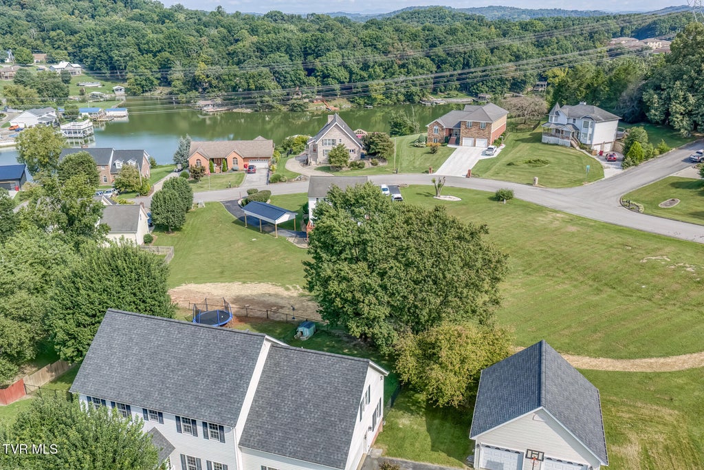 Photo of 905 Katies Way, Johnson City, TN 37615 (MLS # 10000302)