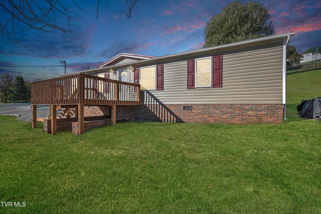 Photo of 1302 Camelia Avenue, Kingsport, TN 37660 (MLS # 9987037)