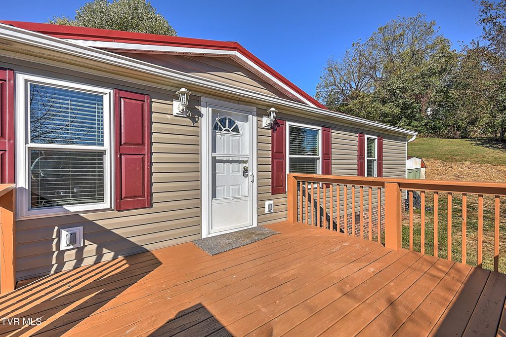 Photo of 1302 Camelia Avenue, Kingsport, TN 37660 (MLS # 9987037)